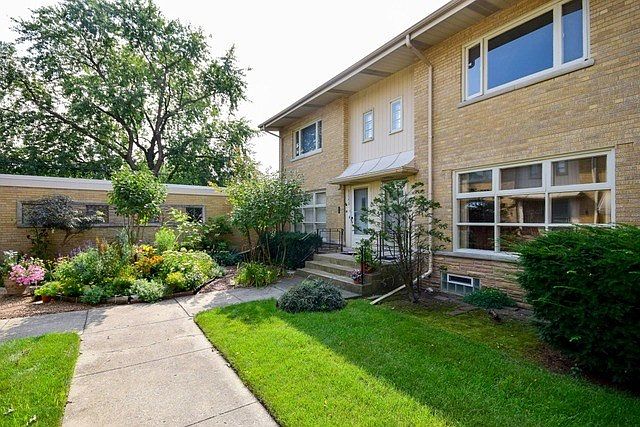 1st image of 6335 N Cicero Ave #B