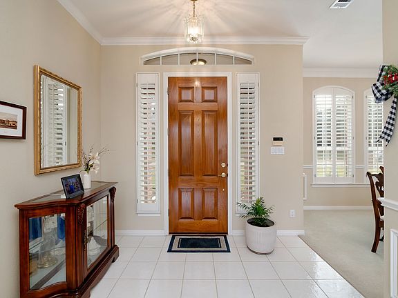 3rd image of 1709 Palomino Dr
