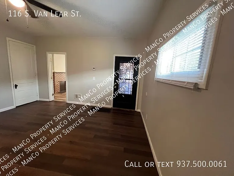 116 S Van Lear St — Photo 2