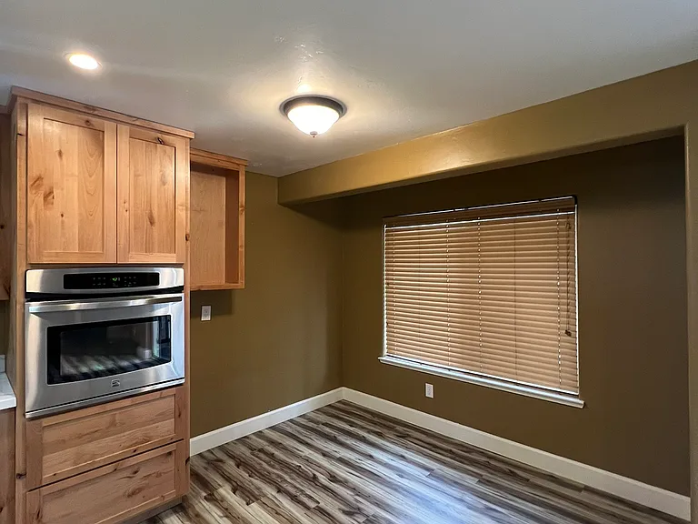 3721 Pioneer Trl #B — Photo 5