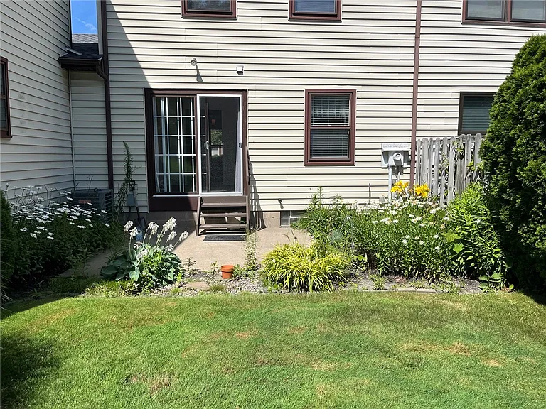 173 Wycliff Dr — Photo 16