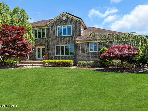 34 Mohawk Lane, Manalapan, NJ 07726