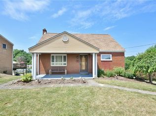 712 Old Clairton Rd, Clairton, PA