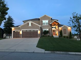 1208 Hillmann Ln, Warrensburg, MO 64093