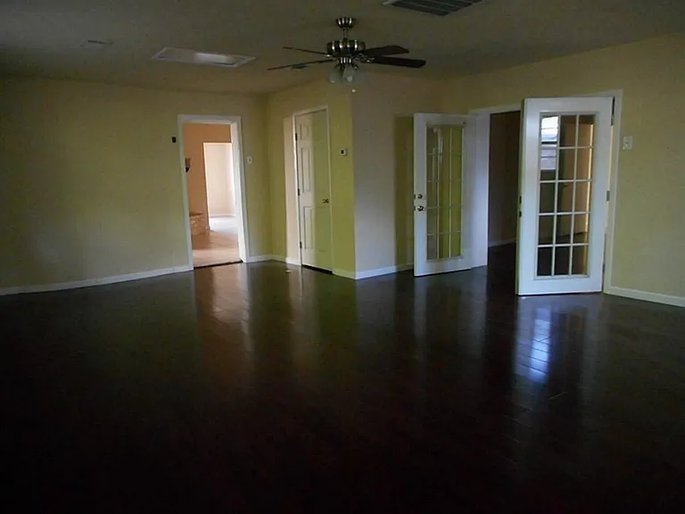 11226 Concho St — Photo 11
