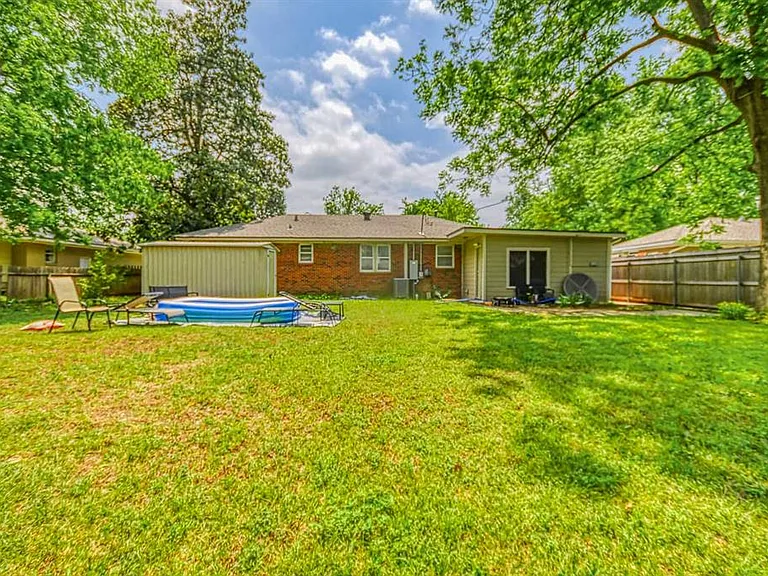 1205 Westlawn Dr — Photo 27
