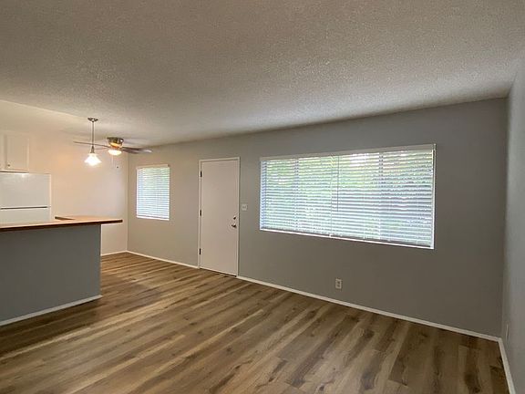 5th image of 1116 Bennett Ave APT 6
