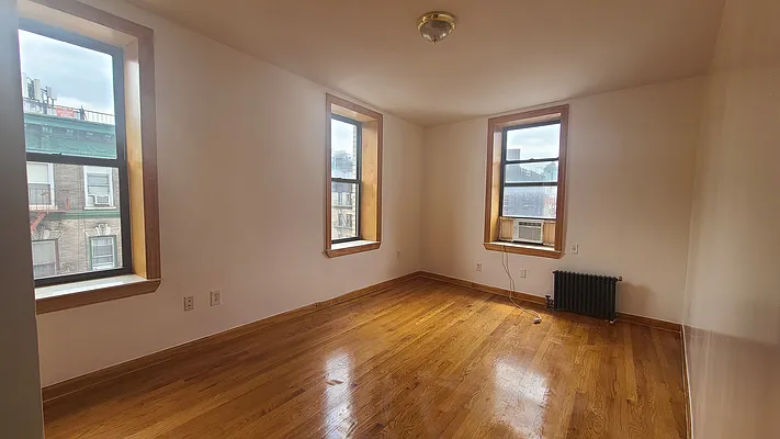 Rented by Matthew Gros-Werter, LREB  | media 6