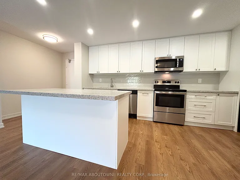 82 Millside Dr #105 — Photo 4
