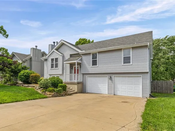 920 NE 108th St, Kansas City, MO 64155