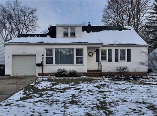 1339 Sunview Rd, Lyndhurst, OH 44124