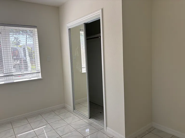 3rd bedroom / home office