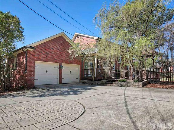 2 Car garage and lots of driveway space