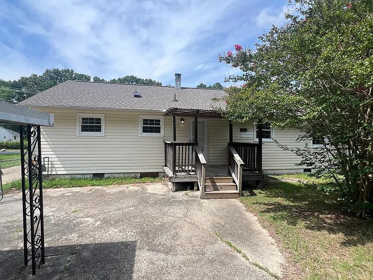 204 Woodhaven Rd — Photo 8