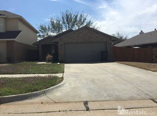 9230 Pear St, Midwest City, OK 73130