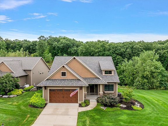 3rd image of 4307 Maybeck Dr NE