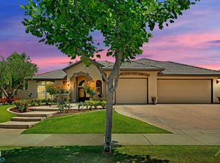 12701 Crown Crest Dr, Bakersfield, CA