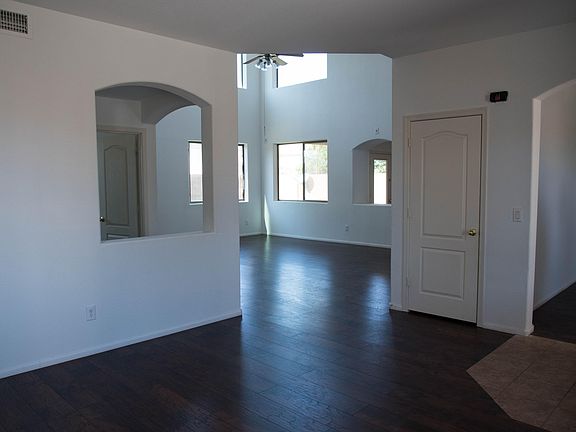 5th image of 8308 S 48th Dr
