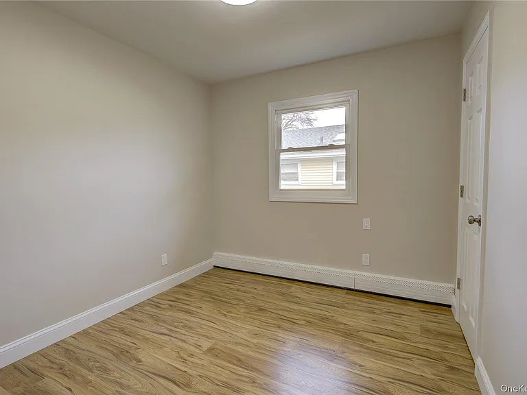 207 Catherine Ave — Photo 11