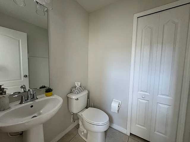 3323 Whitley Bay Ct — Photo 18