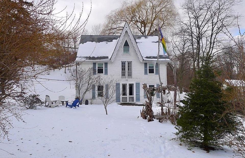 2nd image of 53 River Ave