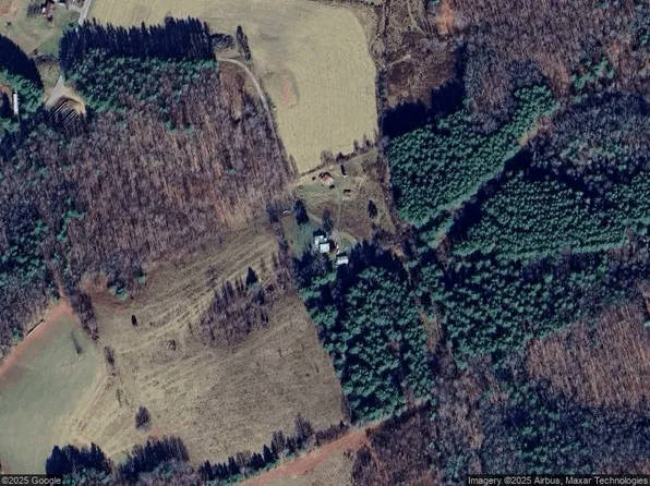 1001 Coles Knob Rd NE, Pilot, VA 24138