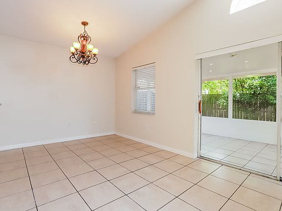 5th image of 11307 Brownstone Ct
