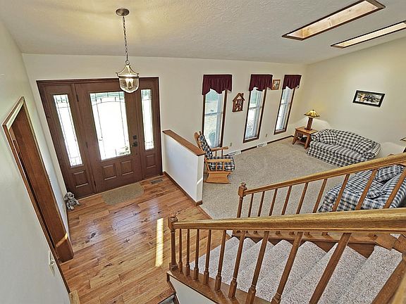 4th image of 2781 Laurie Ct