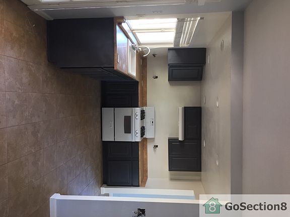 3rd image of 2910 S Holmes Pl