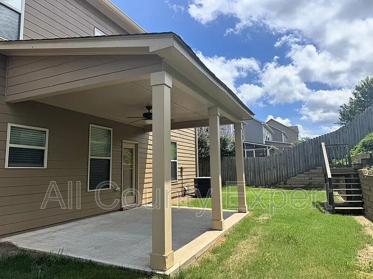 5065 Rialto Way — Photo 25