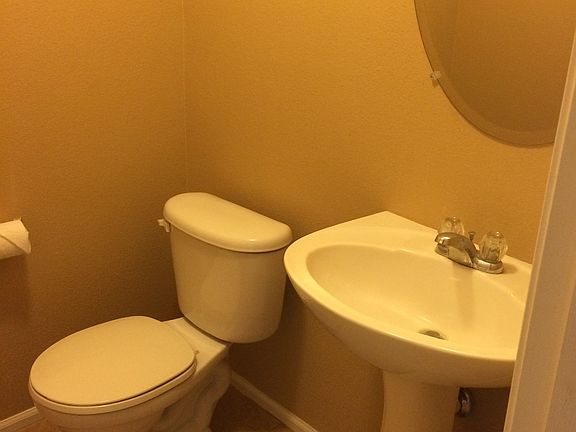 4th image of 41586 W Warren Ln