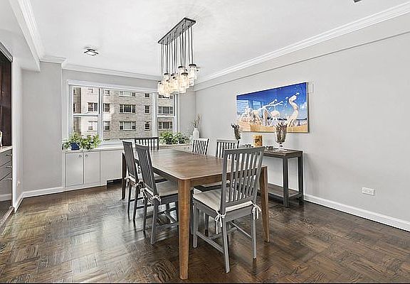 2nd image of 100 W 57th St APT 6C