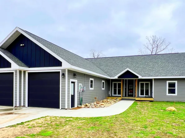 11200 E 32 1/2 Rd, Cadillac, MI 49601