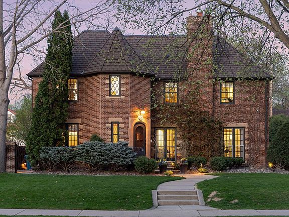2nd image of 4513 Edina Blvd