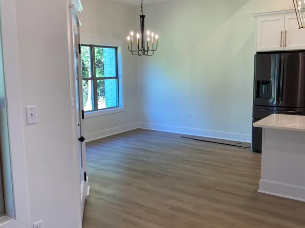 4915 Deliverance Dr, Jonesboro, AR 72401