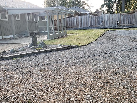 4th image of 5029 188th St SW