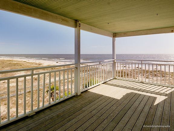 4th image of 1176 Gulf Beach Dr