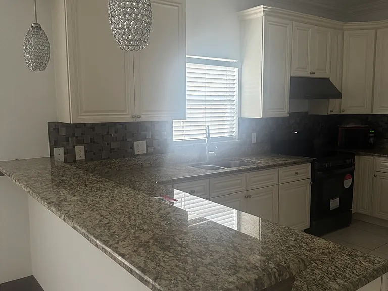 BREAKFAST BAR