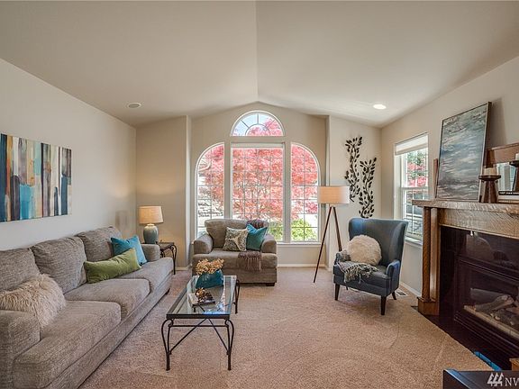 5th image of 801 Briarwood Dr