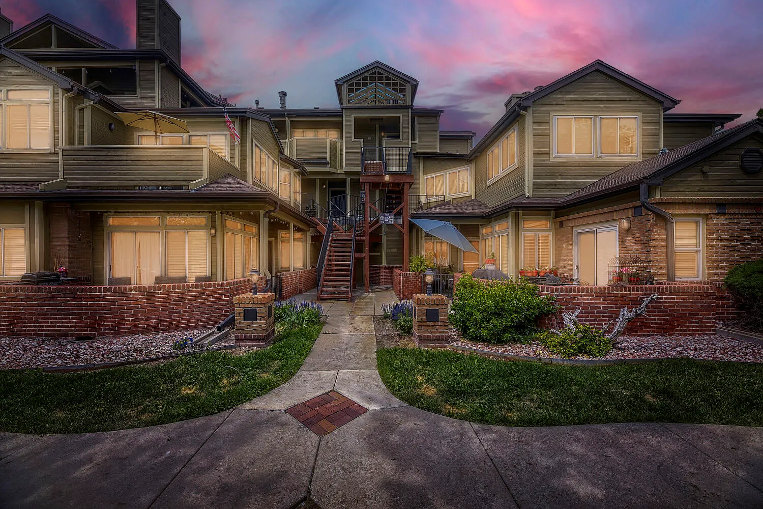 1 bed, 821 sqft, $3,300 — Photo 2