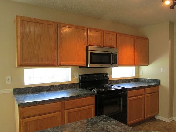 4th image of 6658 Largo Ln