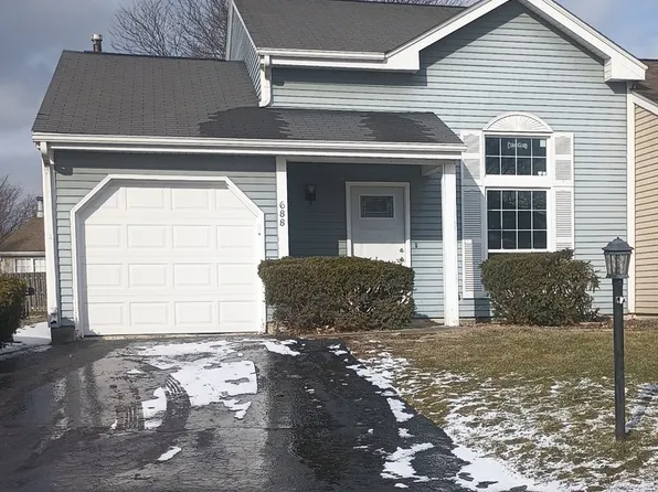 688 Pleasant Pl, Island Lake, IL 60042