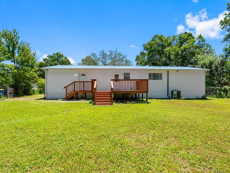 6847 Woodsman Dr — Photo 7