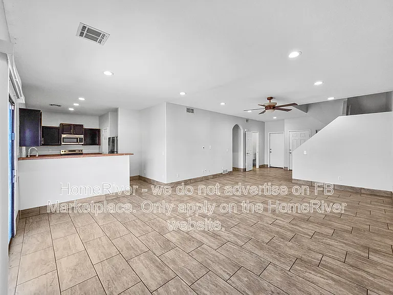 1111 W Carson Rd — Photo 6
