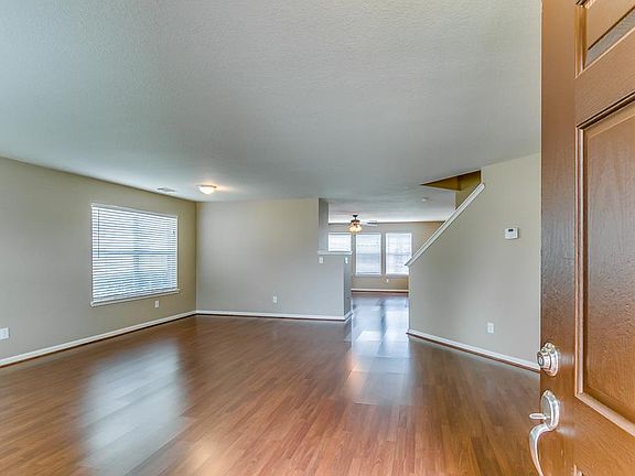3rd image of 21339 Bending Green Way