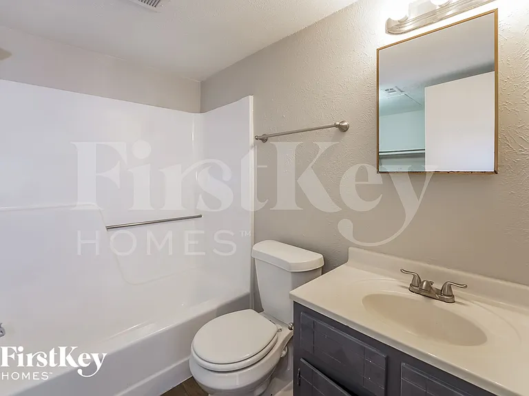 415 Justice Dr — Photo 8