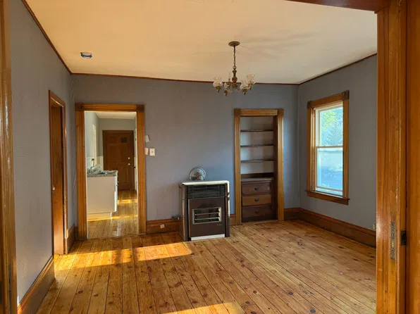 (undisclosed Address), Worcester, MA 01604