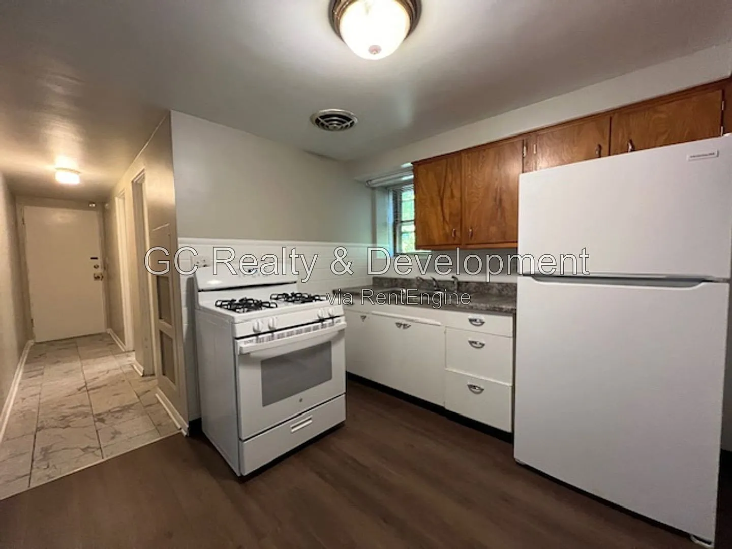 1 bed, 1.0 bath, 800 sqft, $1,350 — Photo 4