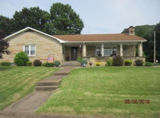 1025 5th St, New Martinsville, WV