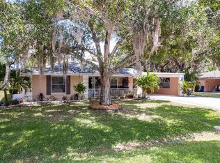156 12th St SE, Vero Beach, FL 32962